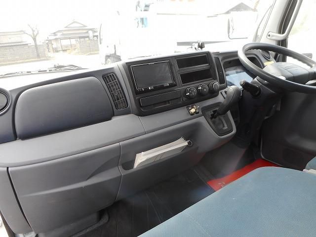 MITSUBISHI CANTER 2016 Image 31