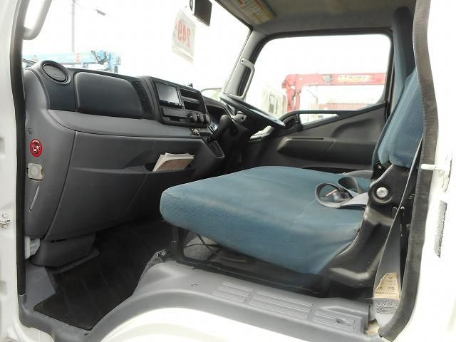 MITSUBISHI CANTER 2016 Image 31
