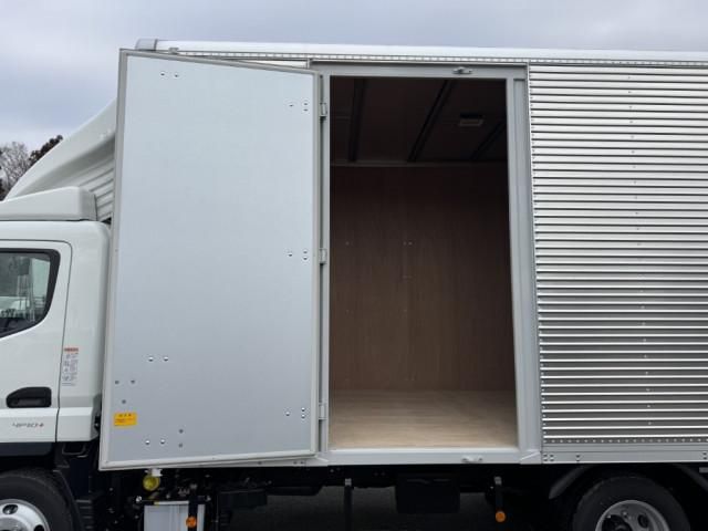 MITSUBISHI CANTER 2025 Image 31