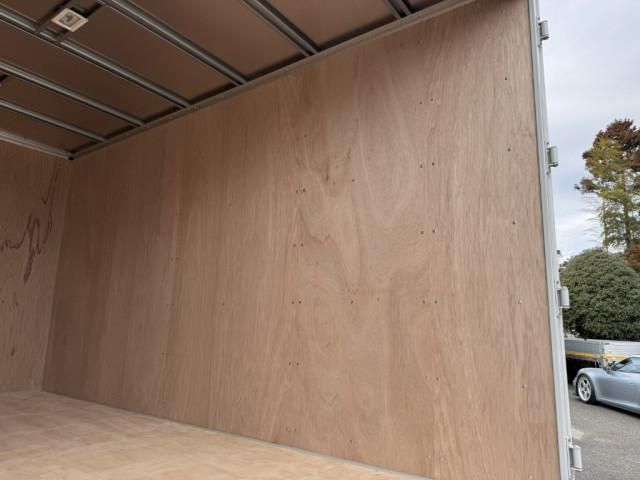 MITSUBISHI CANTER 2025 Image 31