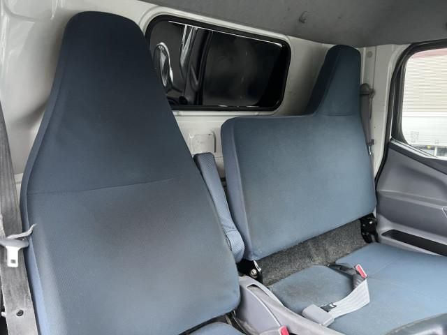 MITSUBISHI CANTER 2016 Image 31