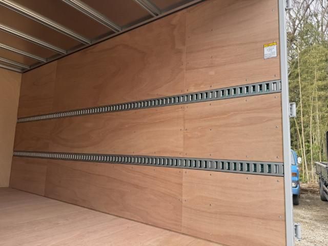 HINO DUTRO 2025 Image 31