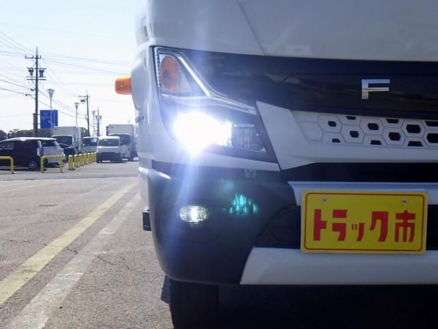 MITSUBISHI CANTER 2023 Image 31