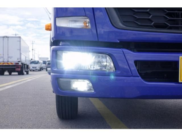 MITSUBISHI FUSOU FIGHTER 2017 Image 31