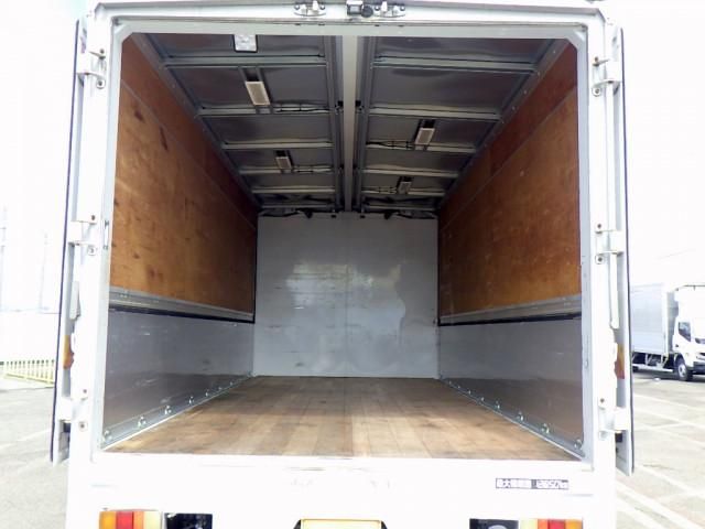 MITSUBISHI FUSOU FIGHTER 2017 Image 31