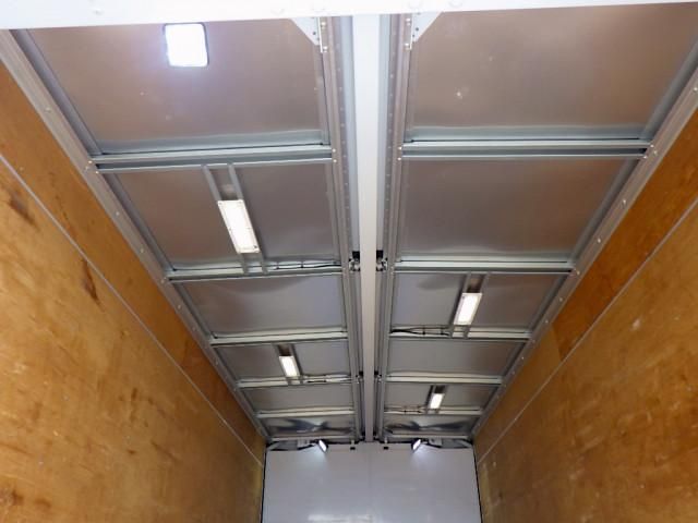 MITSUBISHI FUSOU FIGHTER 2017 Image 31