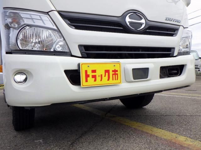 HINO DUTRO 2017 Image 31