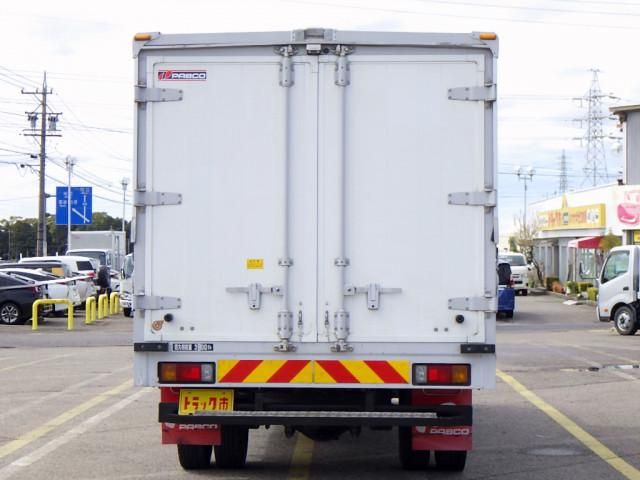 HINO DUTRO 2017 Image 31