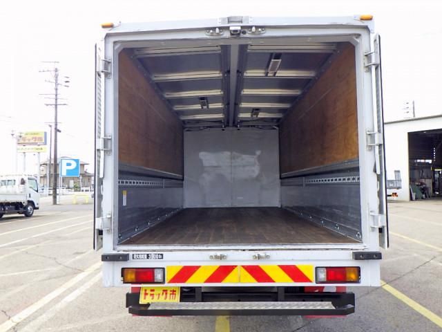 HINO DUTRO 2017 Image 31