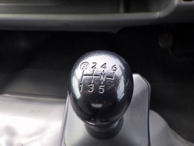 HINO DUTRO 2017 Image 31