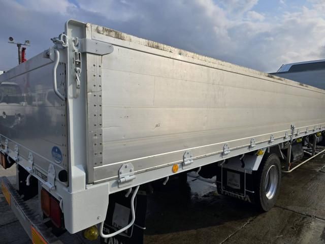 MITSUBISHI FUSOU FIGHTER 2008 Image 31