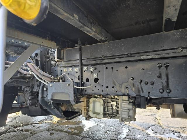 MITSUBISHI FUSOU FIGHTER 2008 Image 31