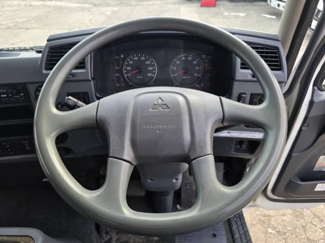 MITSUBISHI FUSOU FIGHTER 2008 Image 31