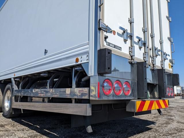 HINO PROFIA 2021 Image 31