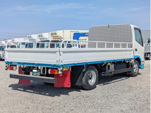 HINO DUTRO 2021 Image 31