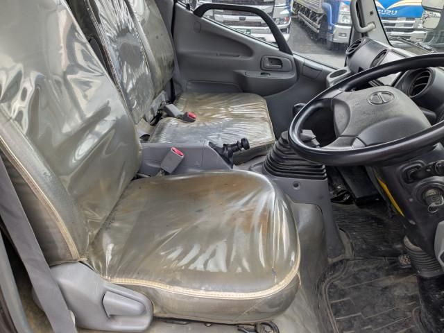 HINO DUTRO 2018 Image 31