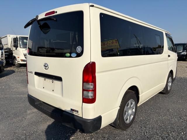 TOYOTA HIACE REGIUS WGN 2019 Image 31