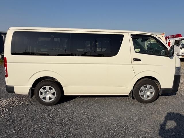 TOYOTA HIACE REGIUS WGN 2019 Image 31