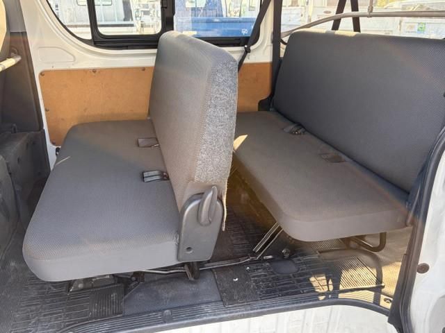 TOYOTA HIACE REGIUS WGN 2019 Image 31