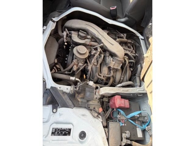 TOYOTA HIACE REGIUS WGN 2019 Image 31