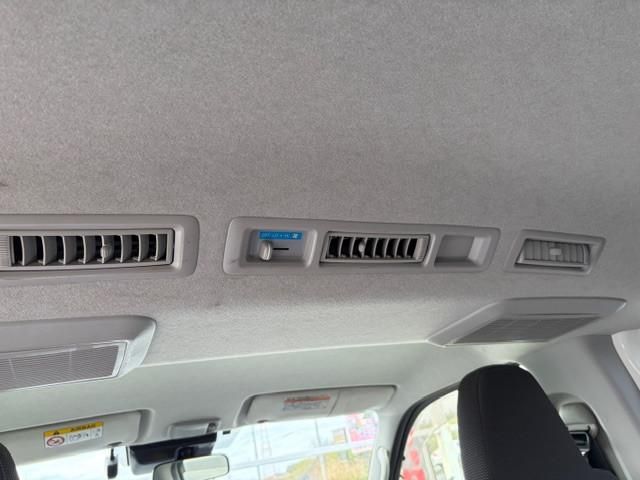 TOYOTA HIACE REGIUS WGN 2019 Image 31