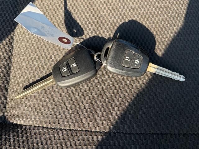 TOYOTA HIACE REGIUS WGN 2019 Image 31