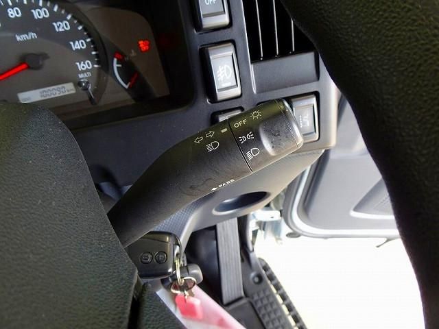 ISUZU ELF 2022 Image 31