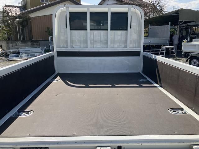 HINO DUTRO 2022 Image 31