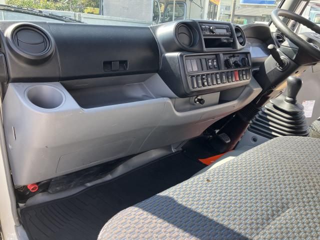 HINO DUTRO 2022 Image 31