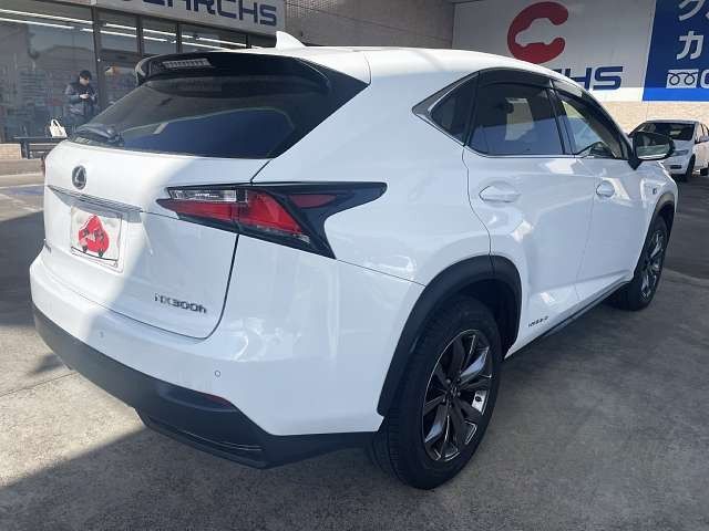 TOYOTA LEXUS NX300H 2015 Image 31