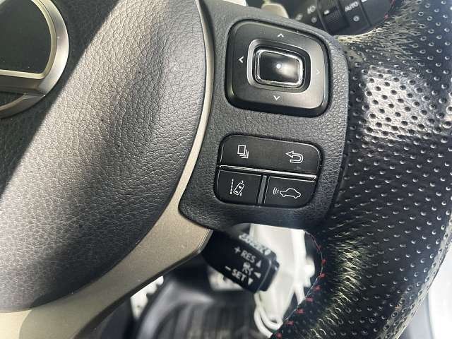 TOYOTA LEXUS NX300H 2015 Image 31