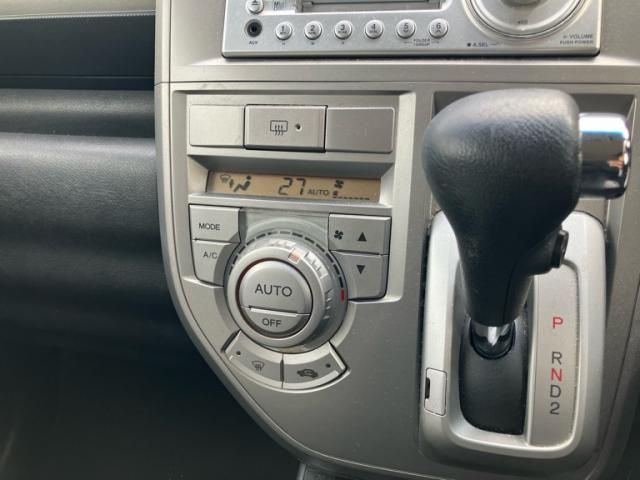 HONDA ZEST SPARK 2010 Image 31