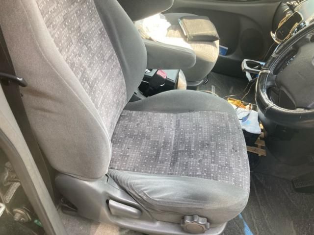 TOYOTA ESTIMA 2005 Image 31