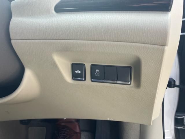 NISSAN FUGA 2009 Image 31