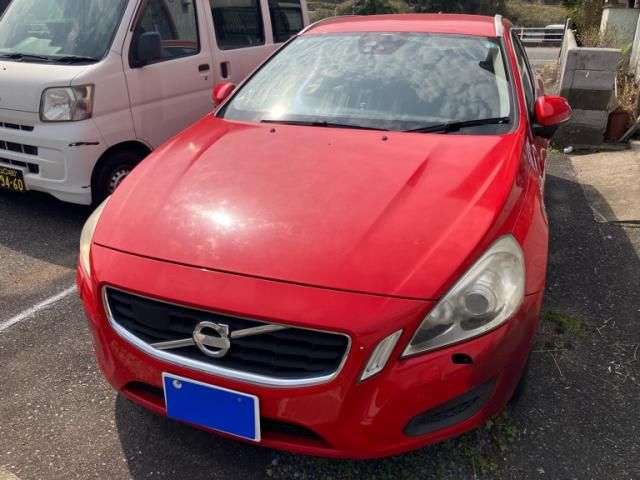 VOLVO V60 2012 Image 31