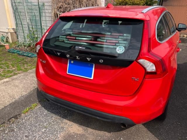 VOLVO V60 2012 Image 31