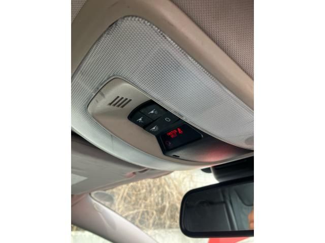 VOLVO V60 2012 Image 31