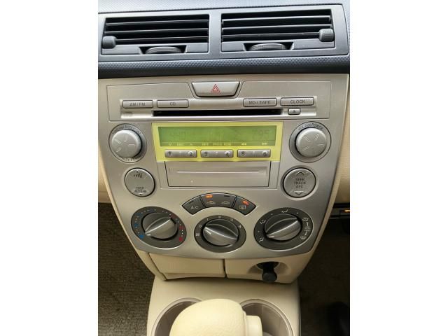 MAZDA DEMIO 2004 Image 31