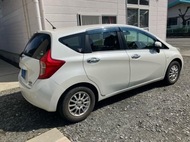 NISSAN NOTE 2012 Image 31