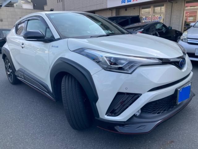 TOYOTA C-HR 2017 Image 31