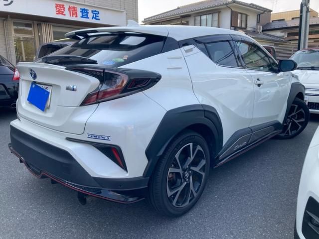 TOYOTA C-HR 2017 Image 31
