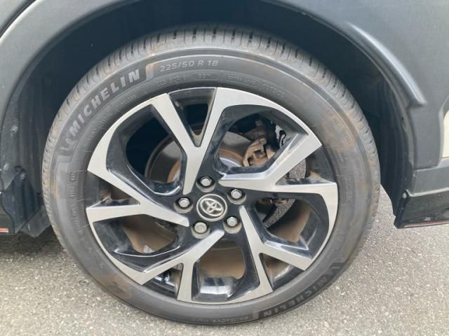 TOYOTA C-HR 2017 Image 31