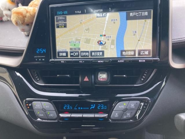 TOYOTA C-HR 2017 Image 31