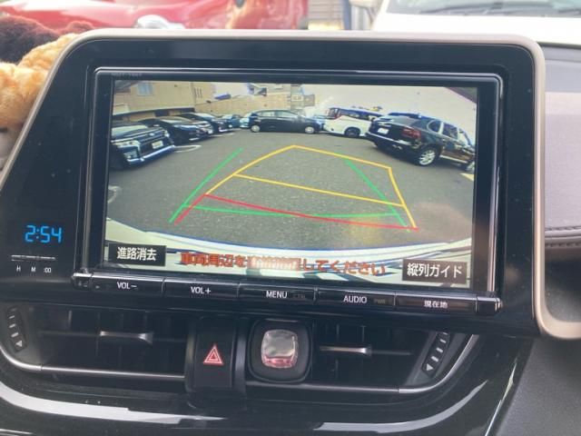 TOYOTA C-HR 2017 Image 31