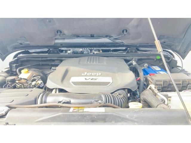 JEEP WRANGLER UNLIMI 2013 Image 31