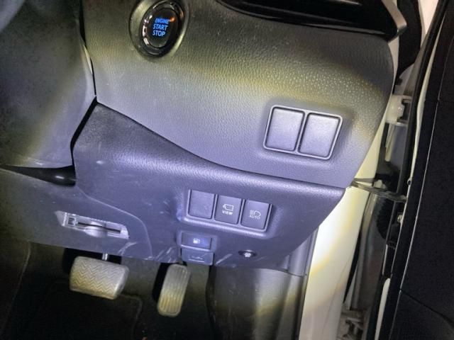 TOYOTA C-HR 4WD 2021 Image 31