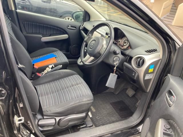 MAZDA DEMIO 2009 Image 31