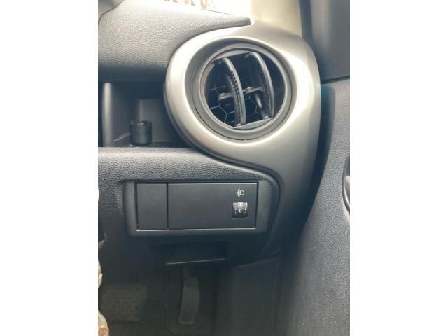 MAZDA DEMIO 2009 Image 31