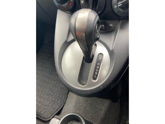 MAZDA DEMIO 2009 Image 31