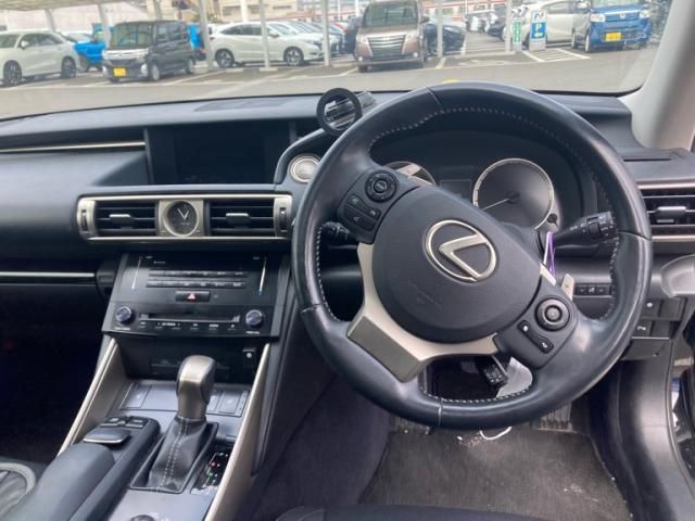 TOYOTA LEXUS IS250 2013 Image 31